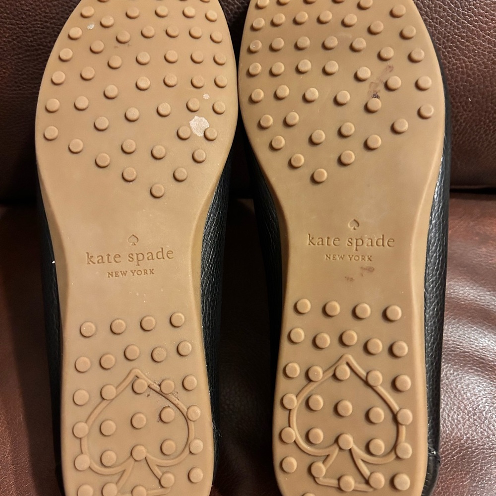Kate Spade Carmen black leather loafer, size 8 - Picture 4 of 7